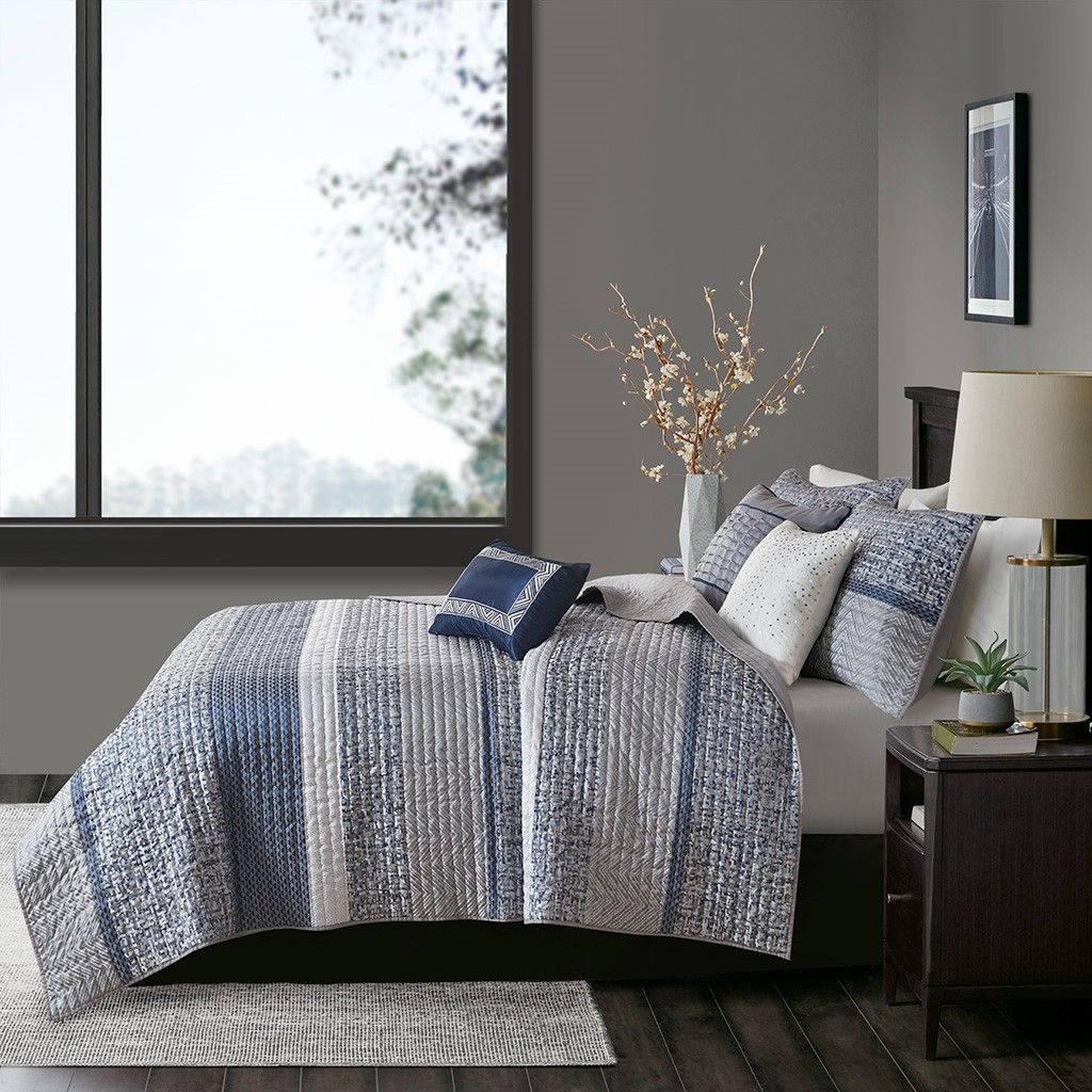 6-Piece Reversible Quilt Set, Navy & Grey Jacquard, King/Cal King, view 2