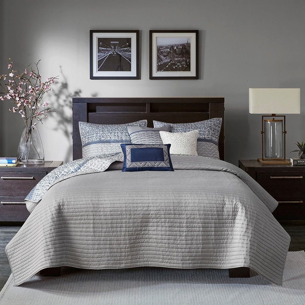 6-Piece Reversible Quilt Set, Navy & Grey Jacquard, King/Cal King, view 4