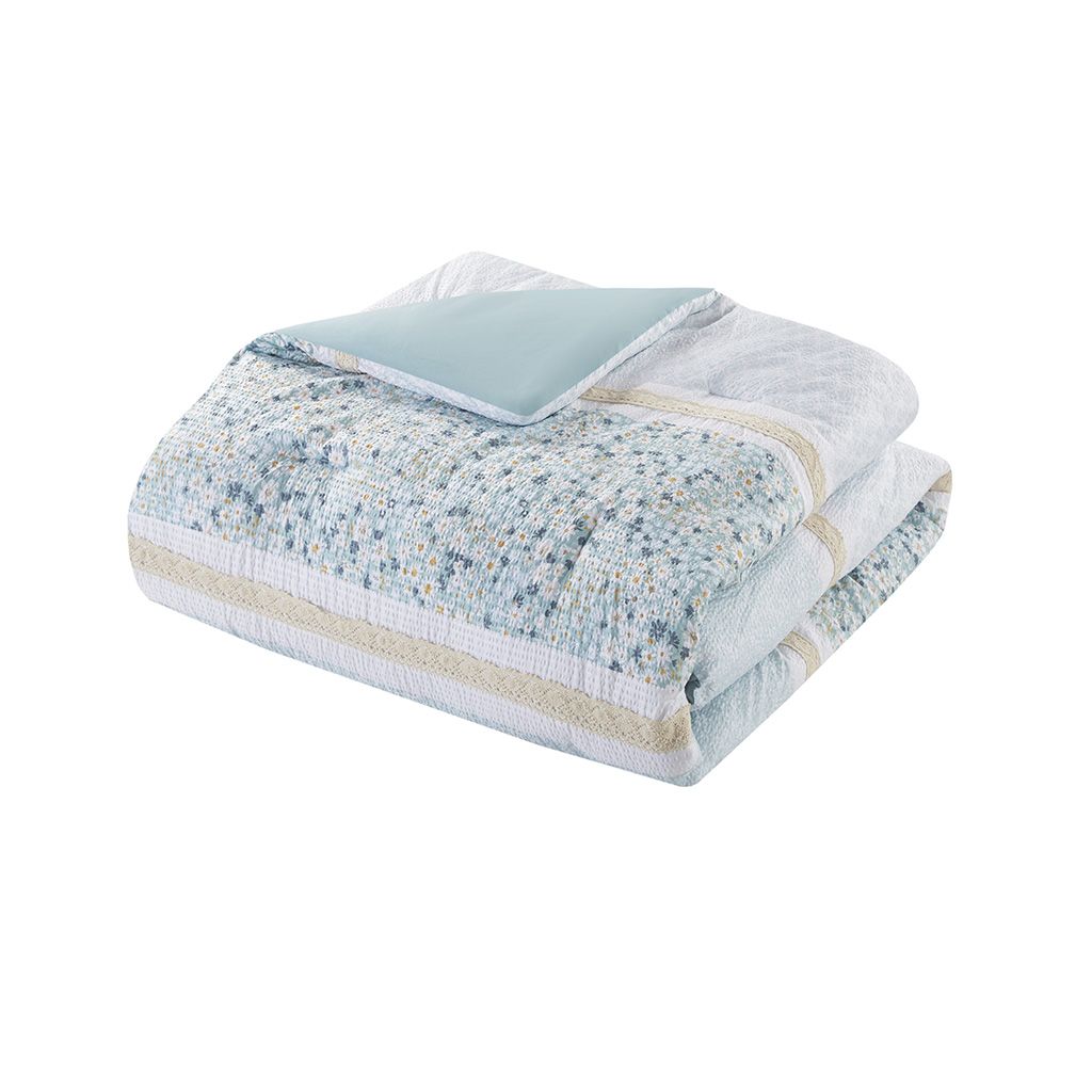 A Fully Styled Aqua Bed in One Box — 5-Piece Seersucker Comforter Set, view 5