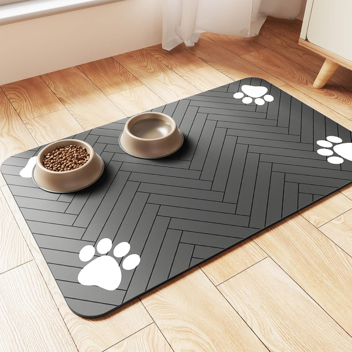 Pet Feeding Mat – Absorbent Surface, Waterproof Rubber Backing, Anti‑Slip, view 2