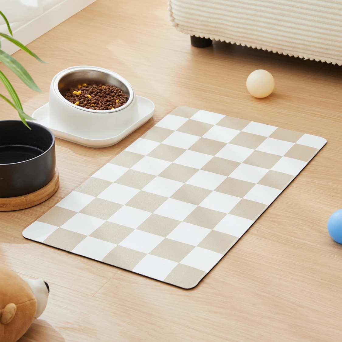 Dog Feeding Mat – Absorbent Vegan Leather, Non‑Slip Rubber Backing, Retro Khaki‑Beige Checkerboard, view 3