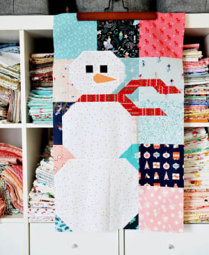 Woollypetals Do You Want to Sew a Snowman quilt block with fabric patches
