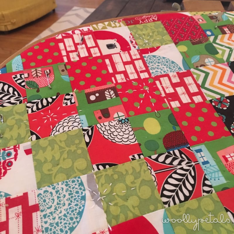 Woollypetals.com -scrappytripalong christmas quilt