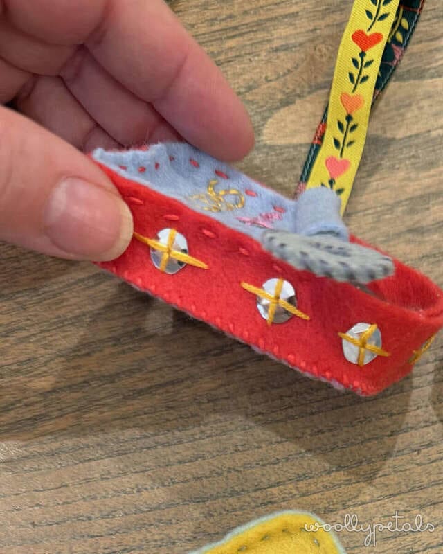 Woollypetals Sardine Tin Ornament with hand-stitched felt sardines and sequins