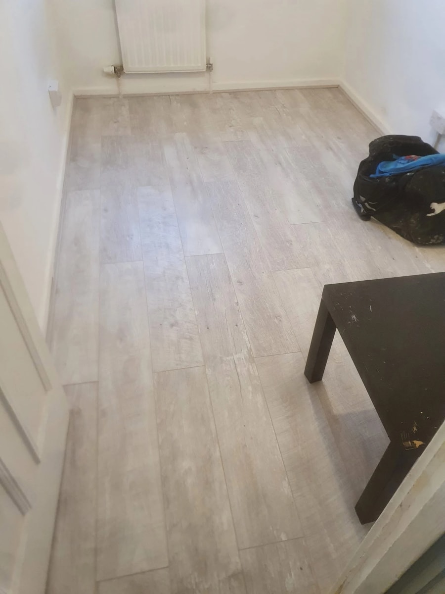 laminate flooring in bedroom