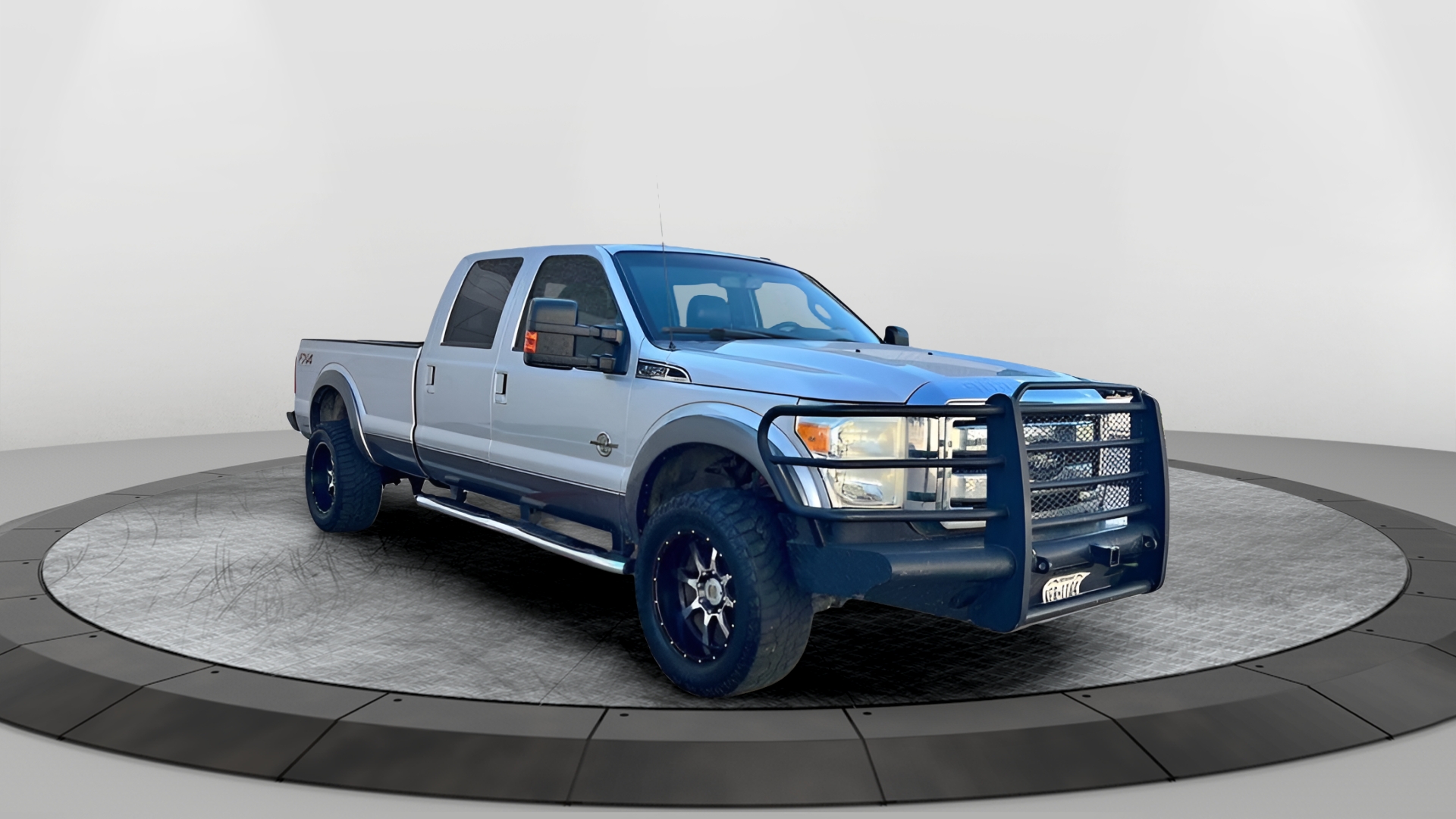 2013 Ford F-350 Super Duty Lariat's photo