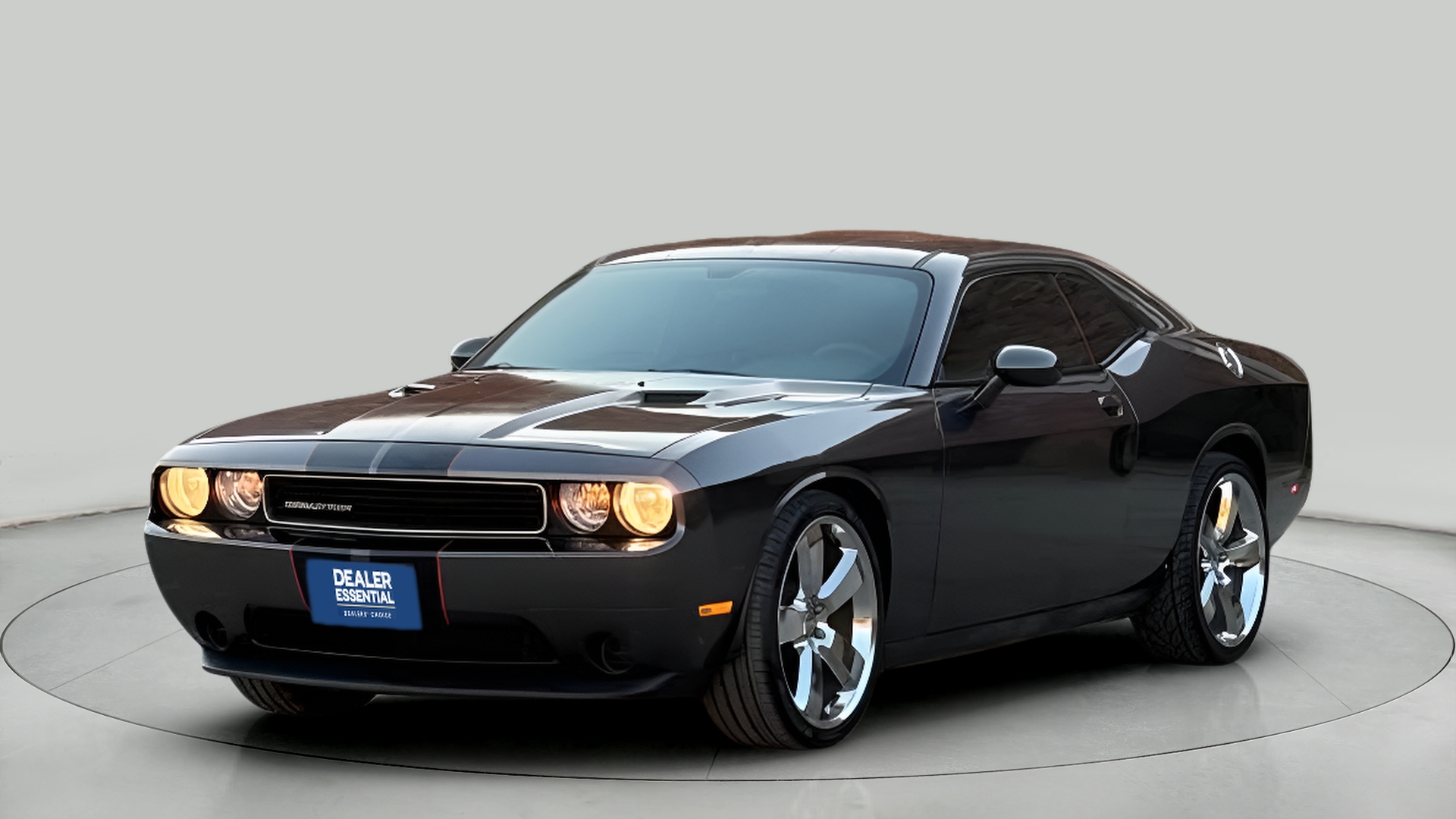 2013 Dodge Challenger SXT's photo
