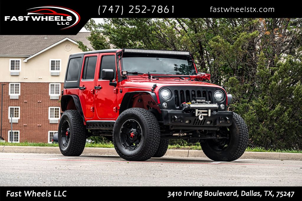 2014 Jeep Wrangler Unlimited Sahara's photo