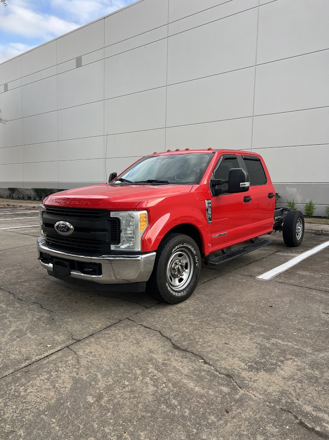 2017 Ford F-350 Super Duty Chassis Cab XL's photo