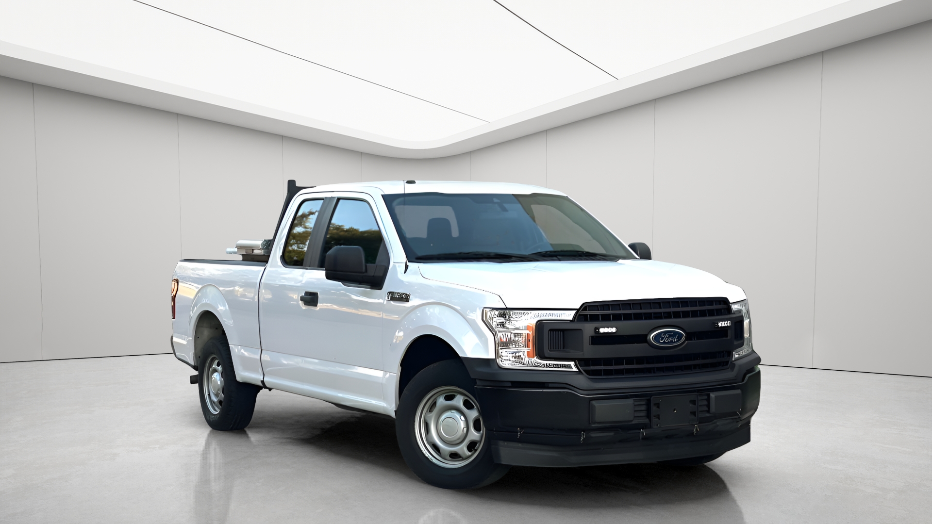 2019 Ford F-150 XL's photo