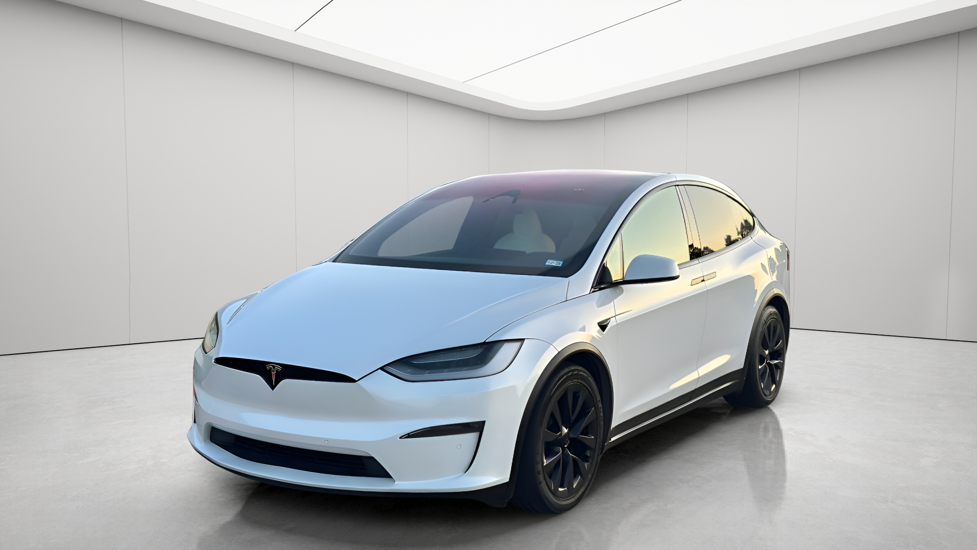 2023 Tesla Model X Long Range's photo