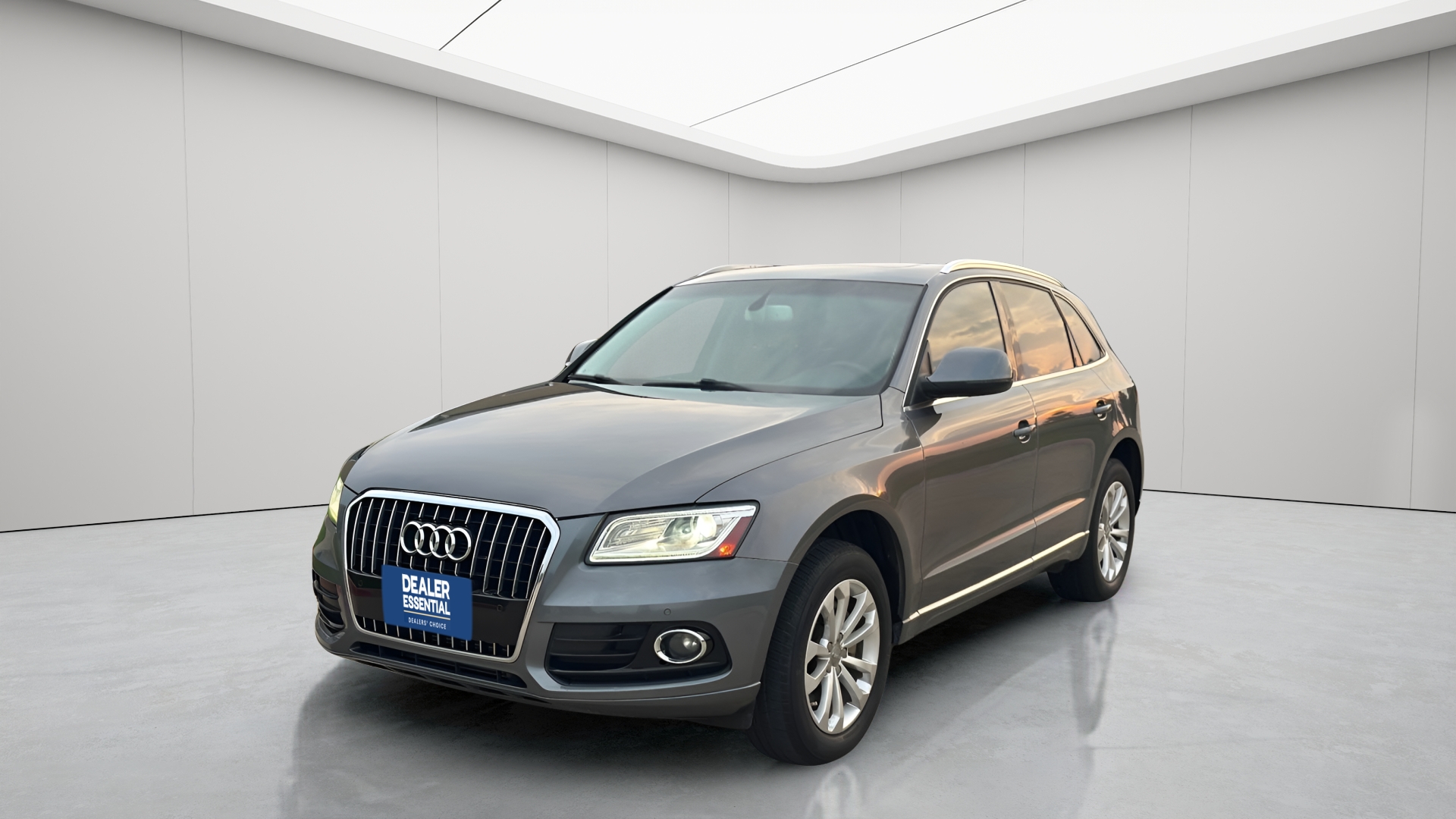 2013 Audi Q5 Premium's photo