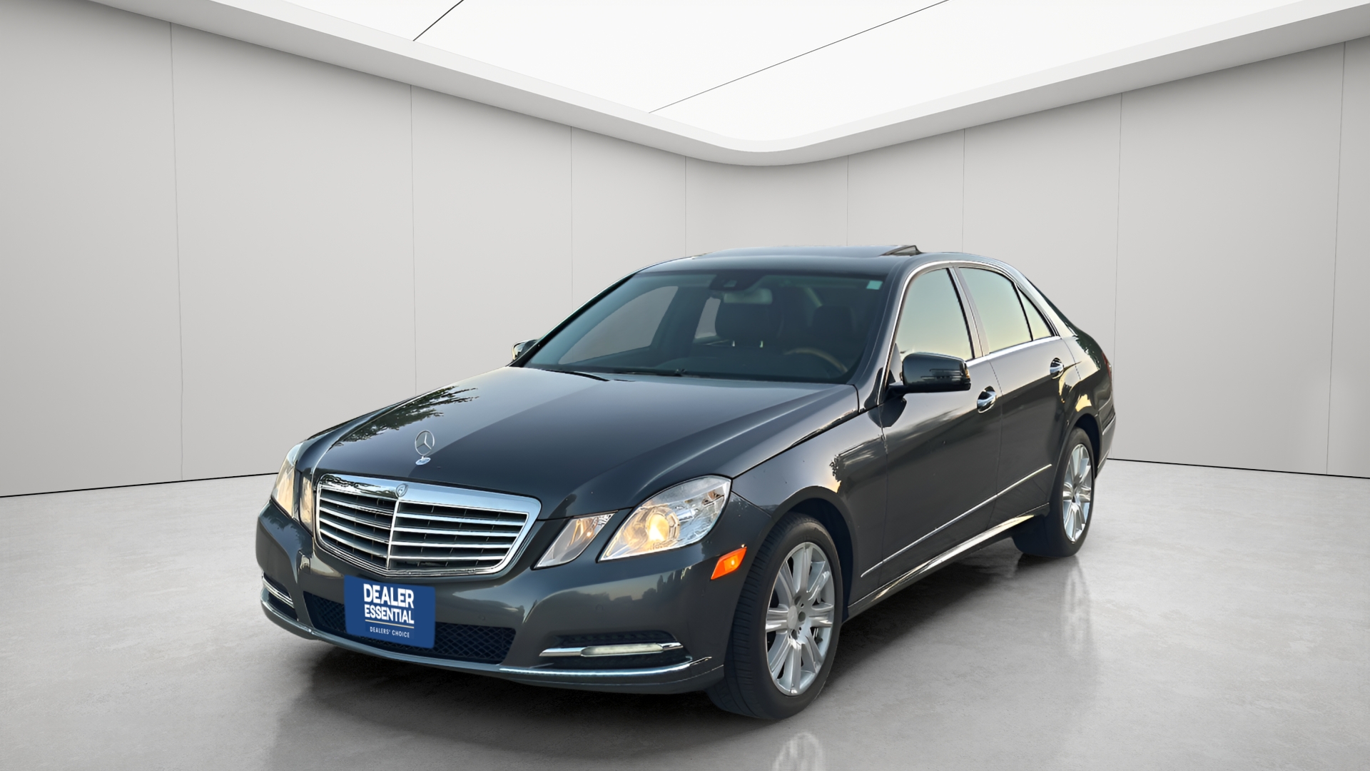 2013 Mercedes-Benz E-Class's photo