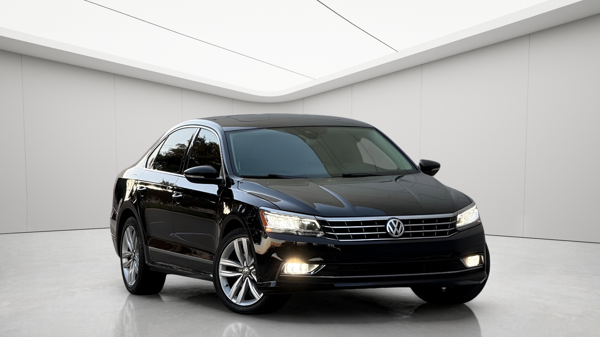 2017 Volkswagen Passat SEL Premium's photo