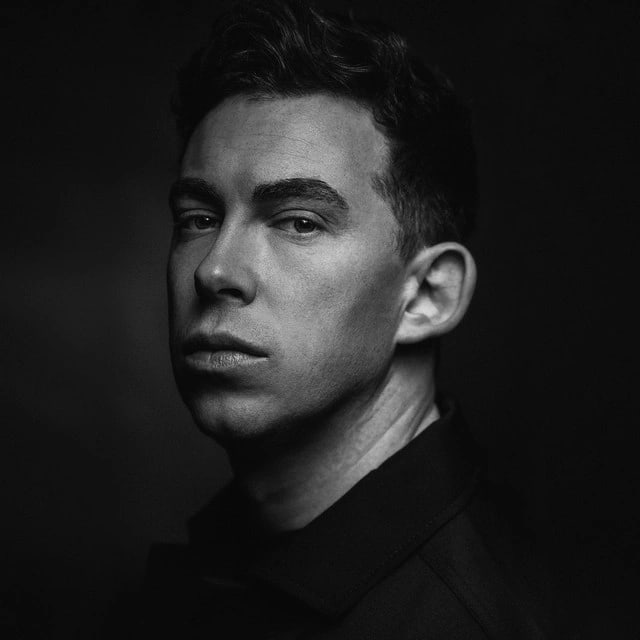 Hardwell background