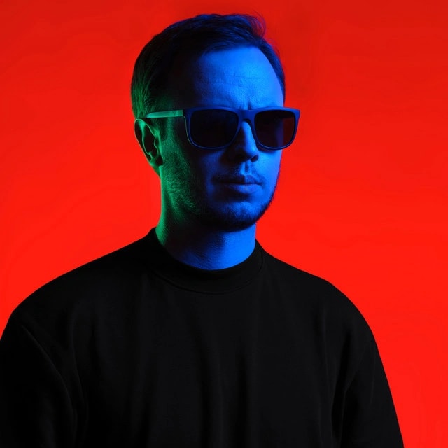 Andrew Rayel background