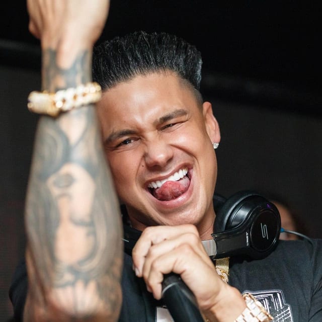 DJ Pauly D background