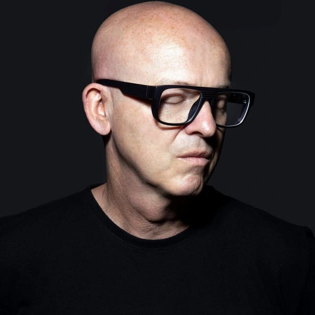 Stephan Bodzin background