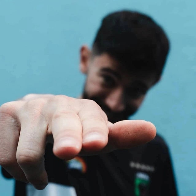 Hamdi background