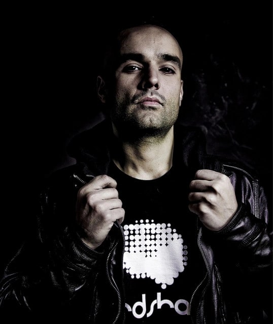 Paco Osuna background