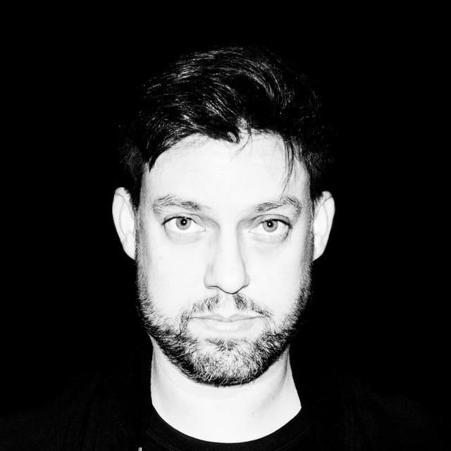 Maceo Plex background