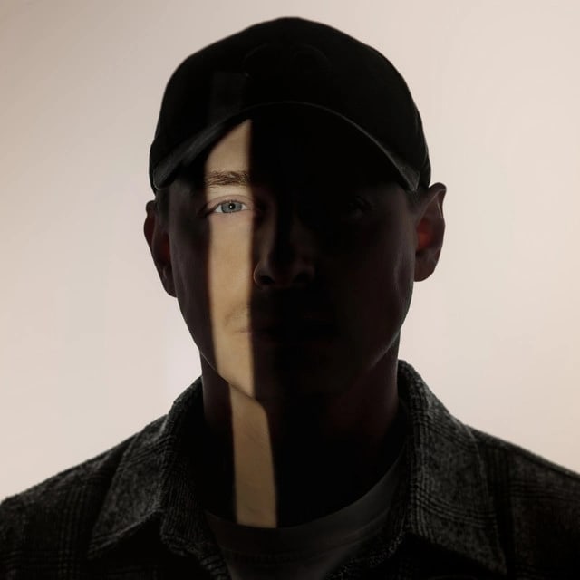 Coone background