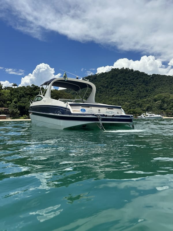 Lancha Real 300 2012 - 2 motores Mercruiser 150HP Diesel - único dono