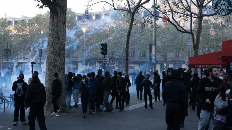 France में दंगों के बाद कर्फ्यू: 2,400 गिरफ्तार, 3,000 दुकानें लूटी गईं