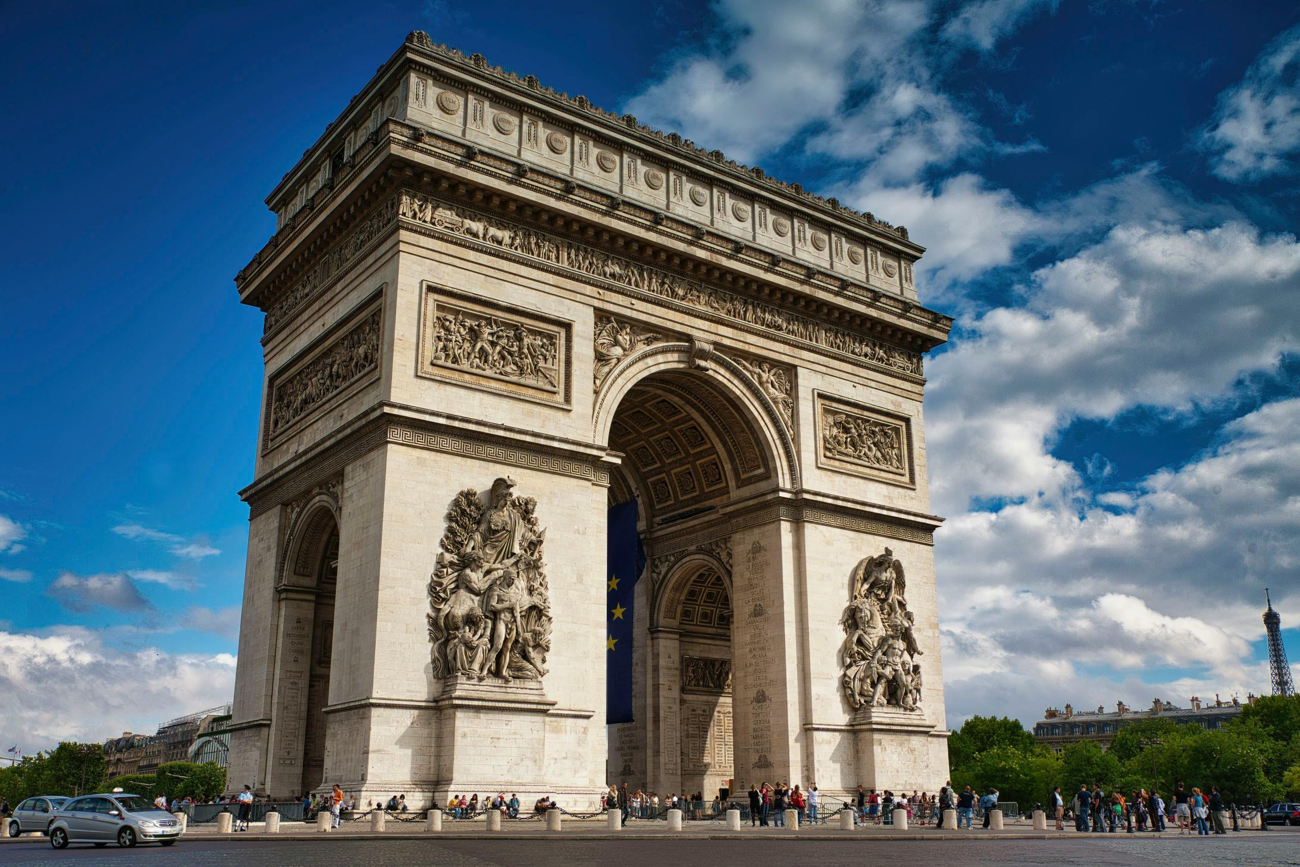 Arc de Triomphe – Paris