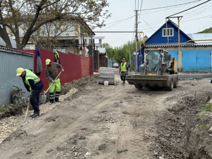 Продолжается ремонт дорожного полотна на улице Украинская, в рамках национального проекта «Безопасные качественные дороги»