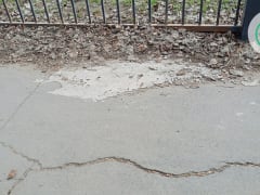 Прокуратура потребовала от УДХБ привести в порядок балаковские тротуары