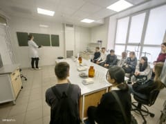 Депутат Гагик Киракосян помог организовать поездку школьникам из Озинок на экскурсию в Саратов