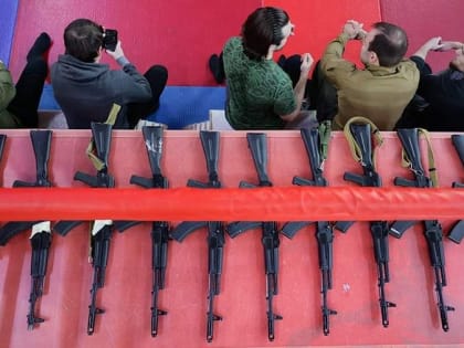 Российских чиновников хотят отправить на военную подготовку