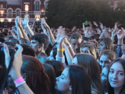 В Саратове из-за непогоды перенесли празднование Дня молодежи