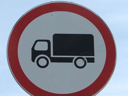 Большегрузам ограничат въезд в Саратов на всю зиму