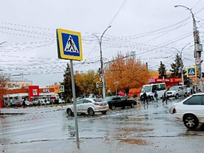 В Саратове снова дождь и ветер