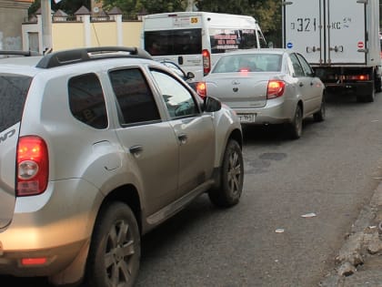 Названы самые продаваемые авто в России