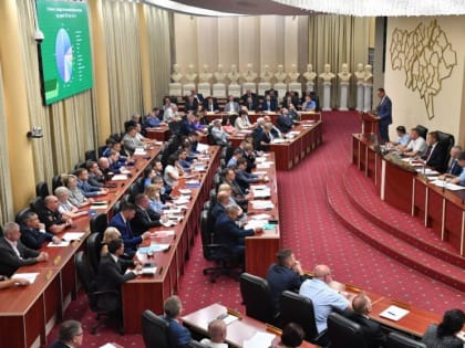 В Саратовской области к началу учебного года необходимо проверить безопасность подходов к школам.