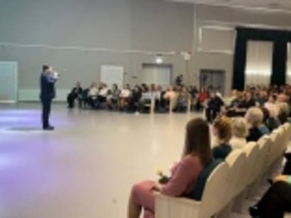 В Кировском районе состоялся концерт к Международному женскому Дню