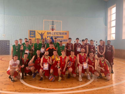 Баскетболисты из Маркса заняли 1 место в межрайонном турнире