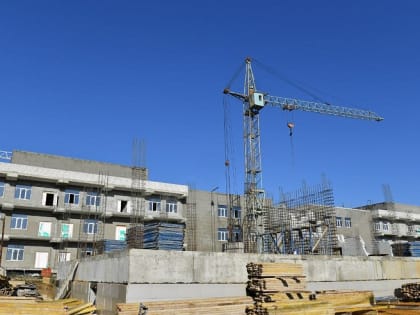 В Саратове продолжается строительство двух домов для специалистов онкологического центра