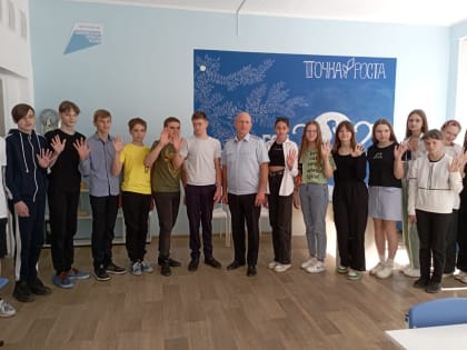 Калининские дорожные полицейские напомнили детям о правилах движения