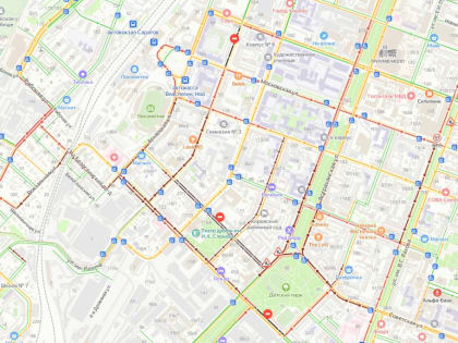 Утро для горожан началось с паралича движения в центре Саратова