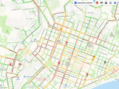 Перекопанный город. Саратовцы испытывают трудности с возвращением домой
