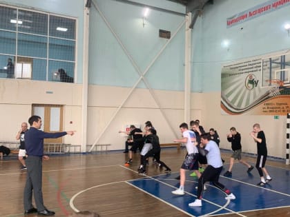 Федерация бокса Саратовской области открыла бесплатную секцию в Лысогорском районе