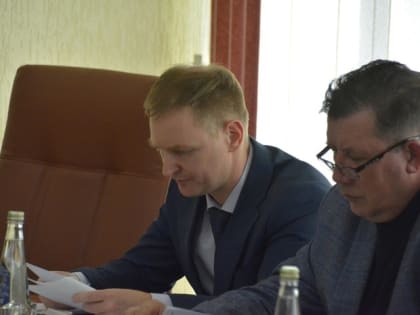 Деньги на скоростной трамвай, электробусы и оснащение больниц: расходы бюджета выросли на 4,4 миллиарда рублей