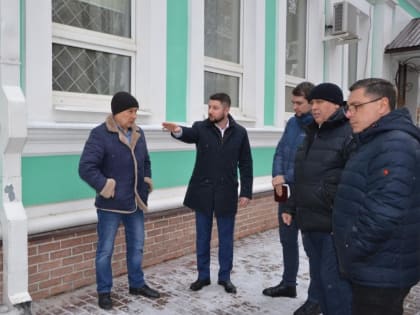 Лев Юсупов совместно с представителями Общественной палаты Саратова проконтролировали соблюдение Правил благоустройства на территории областного центра