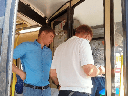 Сотрудники комитета муниципального контроля обследовали городской общественный транспорт