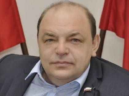 Министр поздравляет всех с Днем медицинского работника