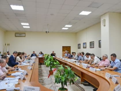 Депутаты регионального парламента одобрили законодательную инициативу представителей городской Думы о внесении изменений в закон Саратовской области об административных правонаруше